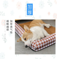 The Cat and Dog House Uses Large Straw MATS, Cat Beds, Ice Beds, Semi-disassembled and Washed Bamboo Mat MATS Pet Ice Pad