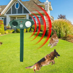 Outdoors Ultrasonic Pet Dog Cat Garden Deterants Upgrade Solar Power Repellers Rechargeable For Animal Dog Raccoon Squirrel Deer