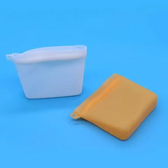 Silicone Dog Treat Pouch With Easy Closure Outside Training Pet Treat Bag Moisture-proof Dog Treat Holder For Dogs Training