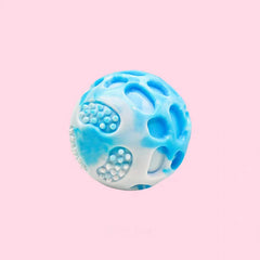 Pet dog toys are sturdy and durable, can alleviate teething discomfort, and are suitable for use during outdoor training.