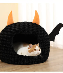 Pet House Halloween Imp Cat Litter Big Space Fall and Winter Warmth Teddy Fadou Puppy Kennel Cat House Christmas Gift