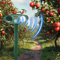 Outdoors Ultrasonic Pet Dog Cat Garden Deterants Upgrade Solar Power Repellers Rechargeable For Animal Dog Raccoon Squirrel Deer