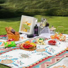 Outdoor picnic mat is a hand-held luggage protection and moisture-proof camping blanket, suitable for travel, beach and trips.