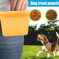 Silicone Dog Treat Pouch With Easy Closure Outside Training Pet Treat Bag Moisture-proof Dog Treat Holder For Dogs Training