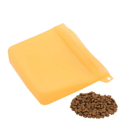 Silicone Dog Treat Pouch With Easy Closure Outside Training Pet Treat Bag Moisture-proof Dog Treat Holder For Dogs Training
