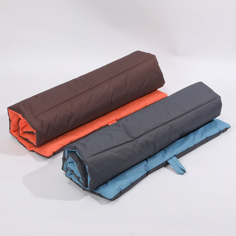 New Portable Pet Mat for Outdoor Travel Waterproof Moisture-proof and Foldable Outdoor Dog Bed Portable Camping Travel Pet Mat
